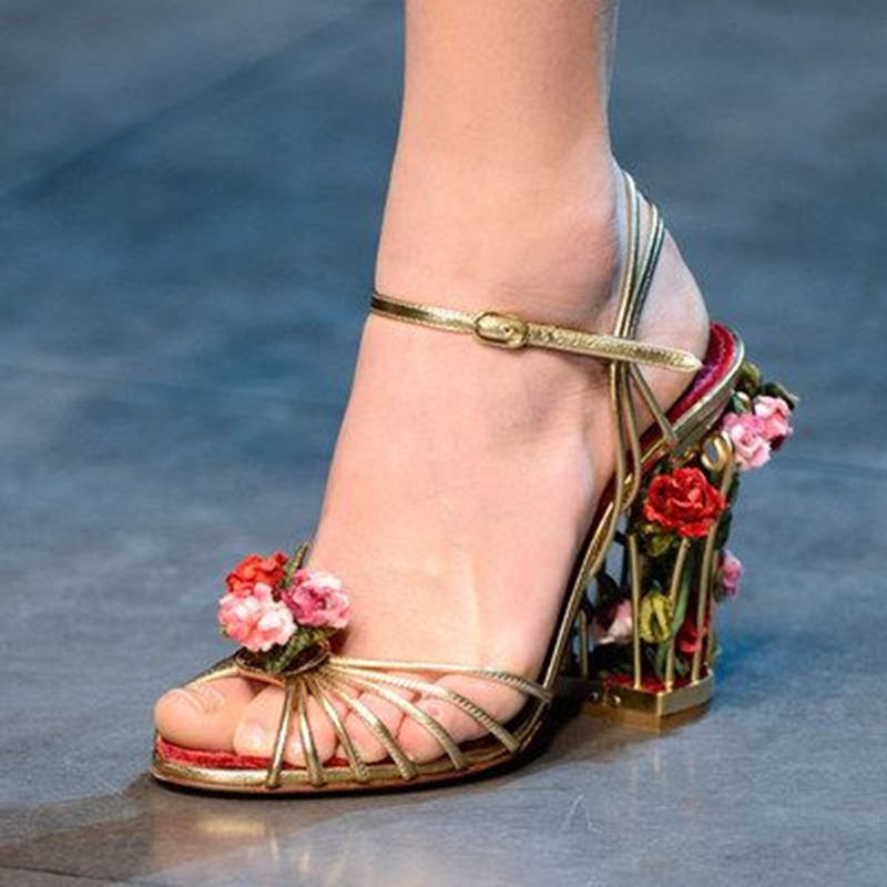 Sandal Strappy Heeled - Sandalias de lujo con forma de